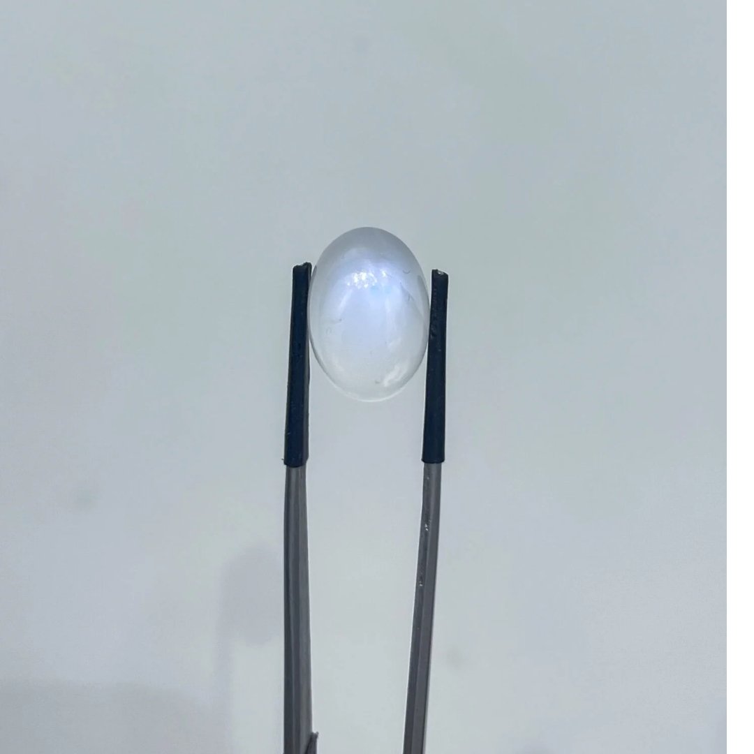Rainbow Moonstone – 8.56CT ( 9.39 Ratti )