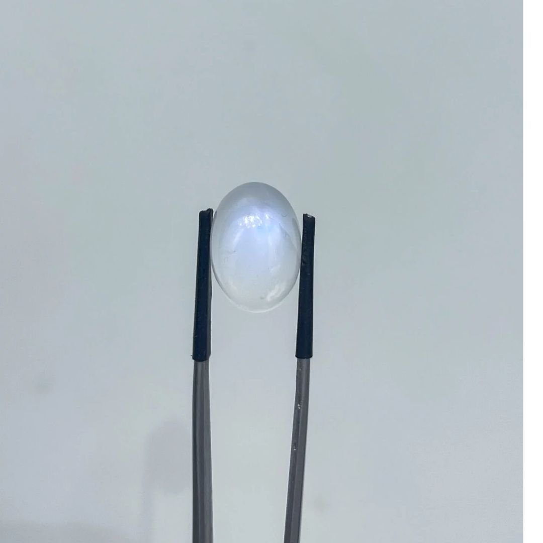 Rainbow Moonstone – 8.56CT ( 9.39 Ratti )