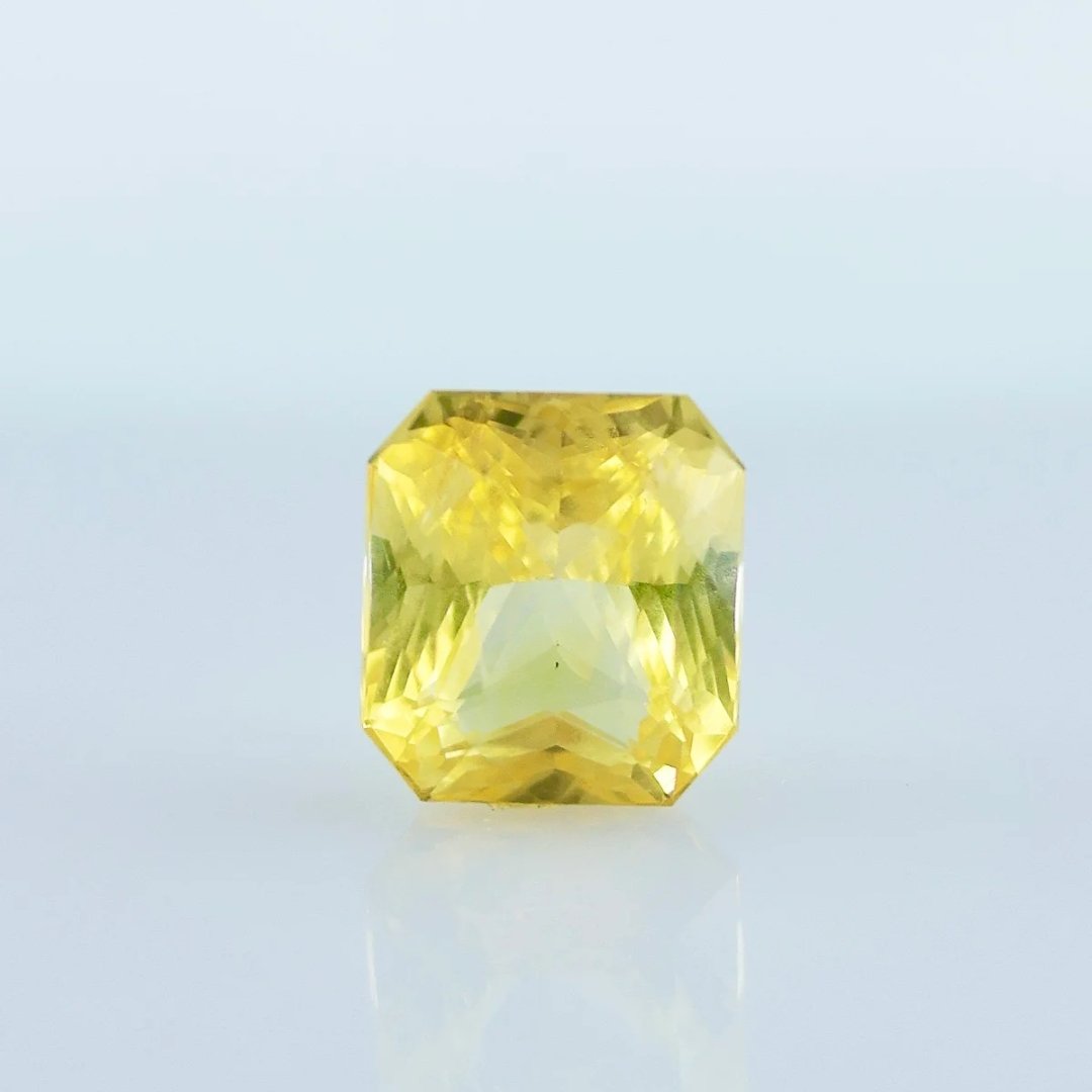 NATURAL YELLOW SAPPHIRE – 7.88CT