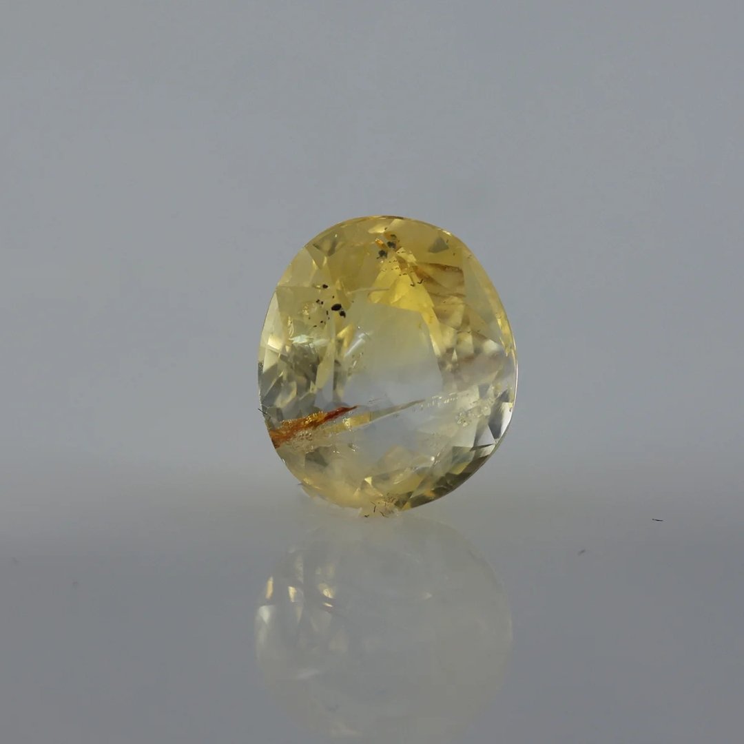 Yellow Sapphire – 4.10 Carat ( 4.51 Ratti )