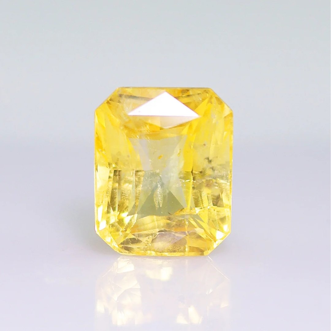 NATURAL YELLOW SAPPHIRE – 8.19CT