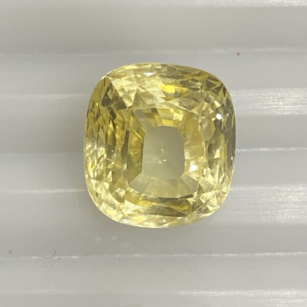Yellow Sapphire - 6.9ct